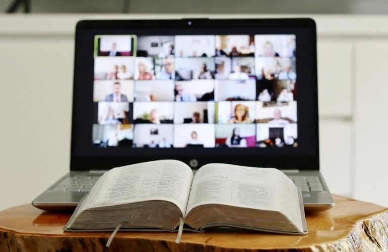 bishop claudio image de nos programmes en ligne